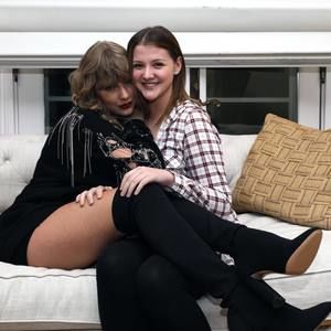 Meet your Posher, Meghan